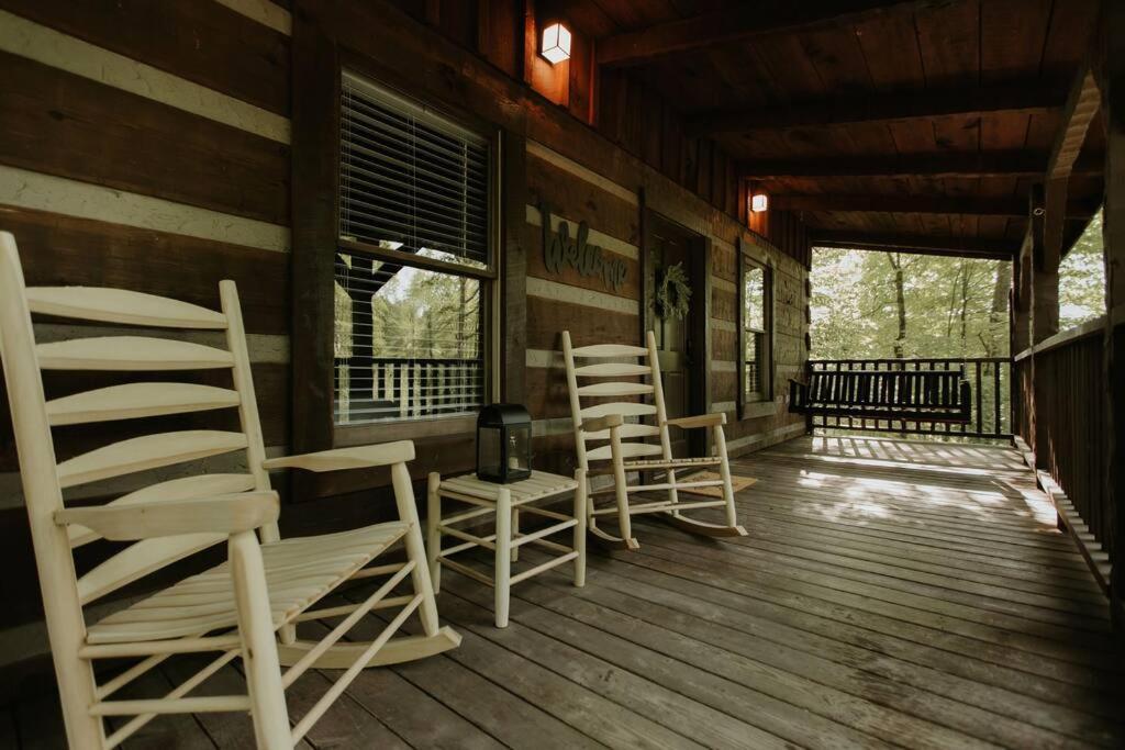 Southern Oak Cabin - Newly Remodeled - Close To All Attractions Sevierville Luaran gambar
