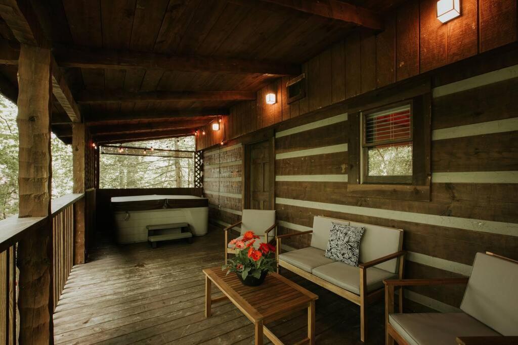 Southern Oak Cabin - Newly Remodeled - Close To All Attractions Sevierville Luaran gambar